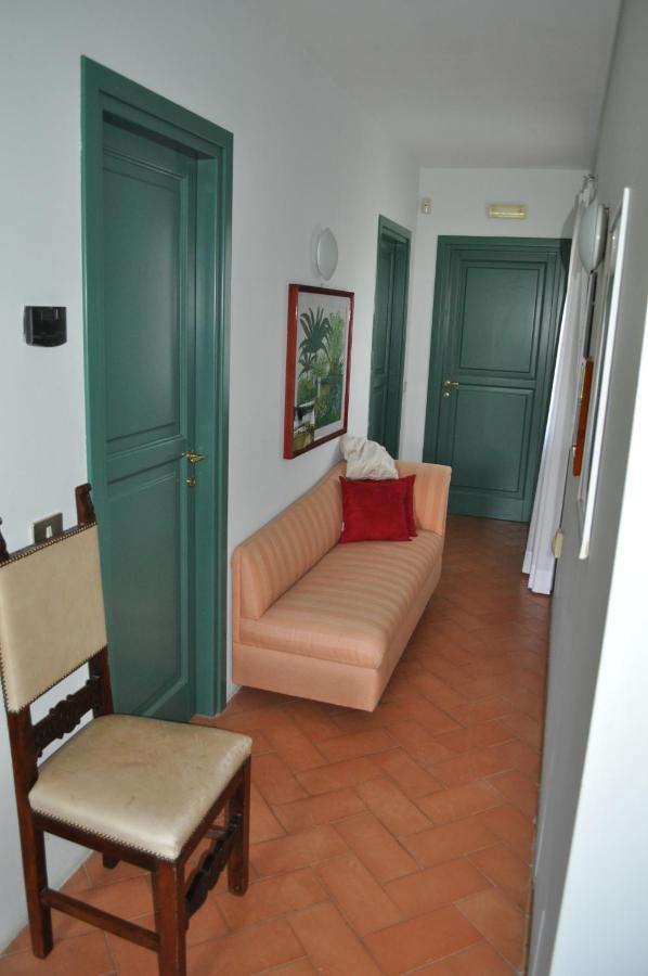 Bed and Breakfast Casale Vicino Al Golf Nazionale à Monterosi Extérieur photo
