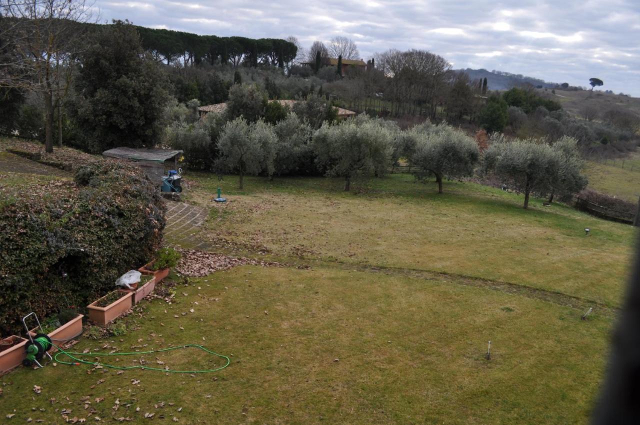 Bed and Breakfast Casale Vicino Al Golf Nazionale à Monterosi Extérieur photo